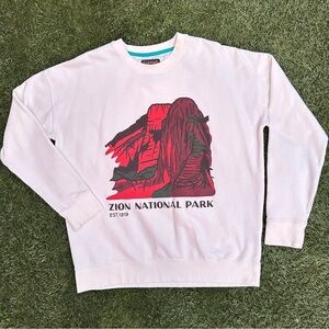 Sendero Zion National Park Red Rock Graphic Print Unisex Crewneck Sweatshirt M
